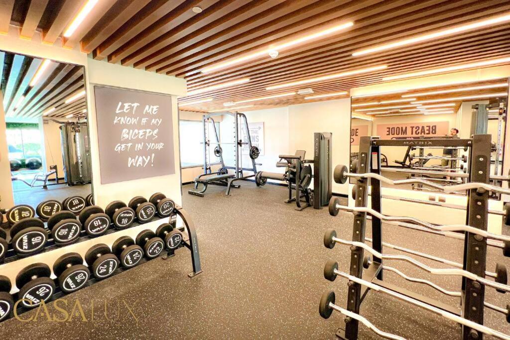 Lovely Big Studio W/ Burj Khalifa View In Downtown Ντουμπάι Εξωτερικό φωτογραφία
